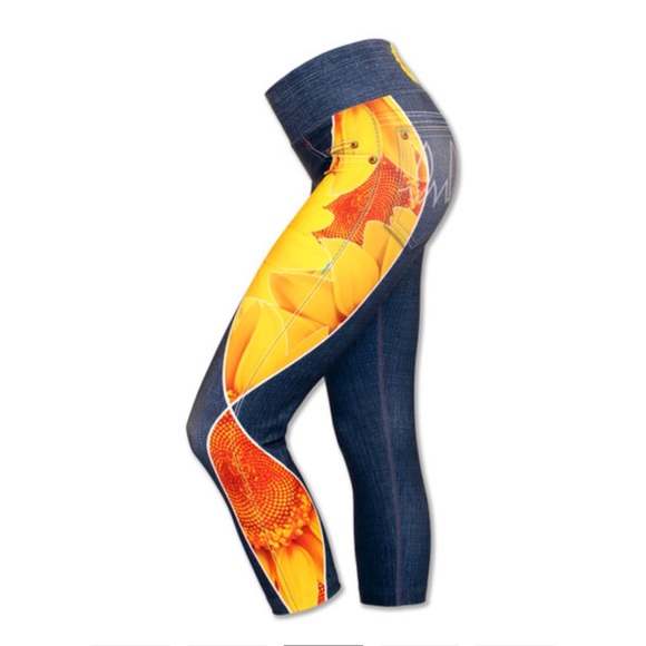 INKnBURN Sunflower Capris - Picture 8 of 14